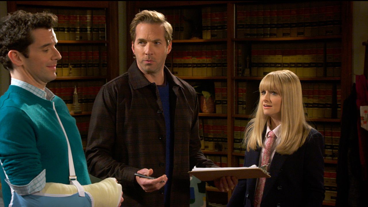 Fun Judge Noleman talking to Jake and Abby in Night Court season 3, episode 17 exclusive sneak peek